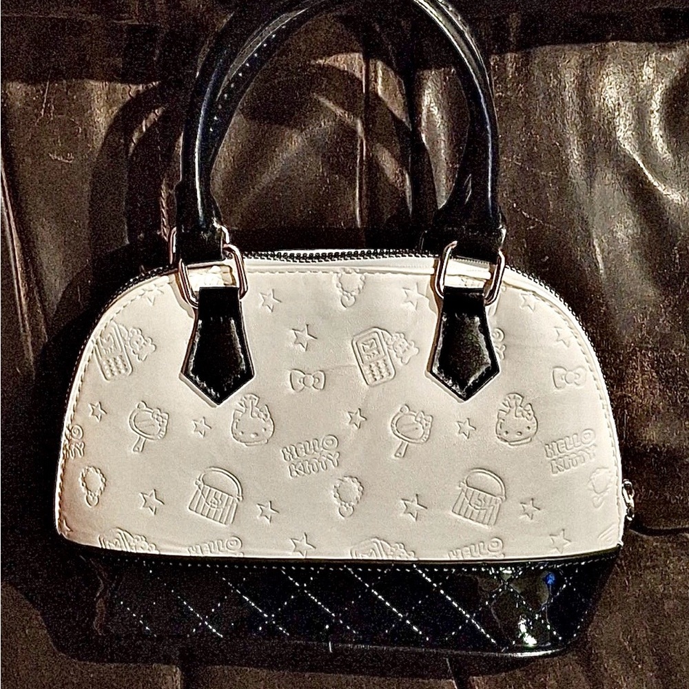 Hello Kitty Black and Cream Satchel - Picture 3 of 7